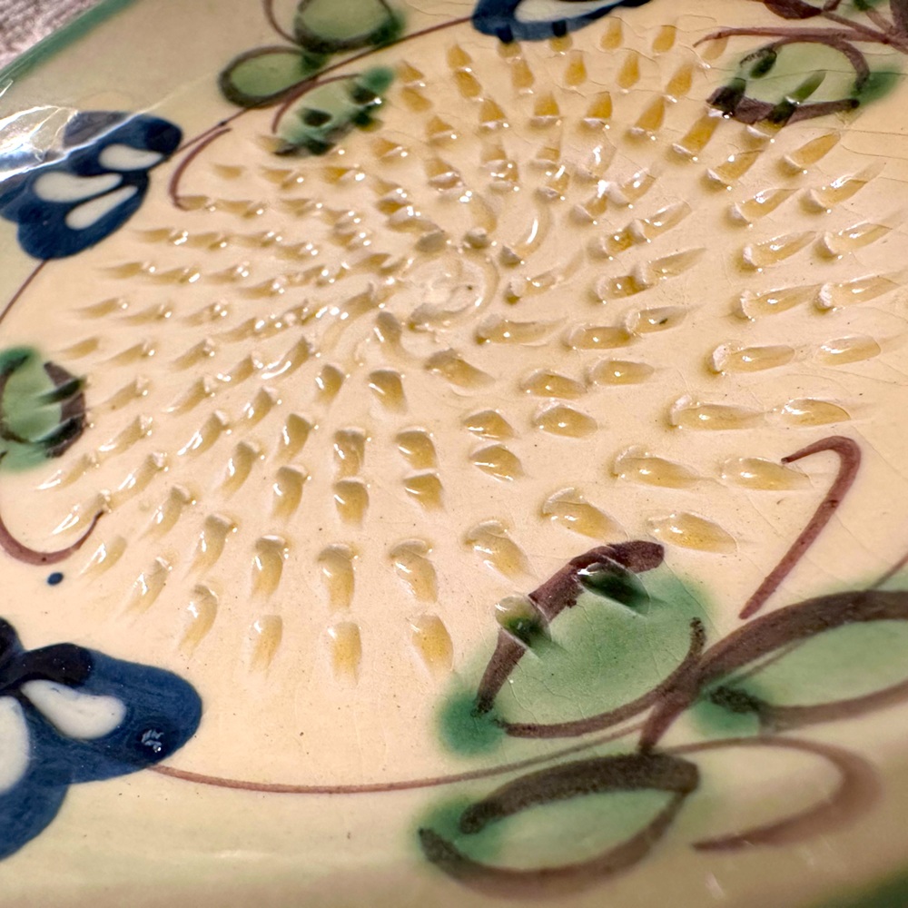 Authentic Hand Made Spanish Garlic/ Olive  Grater Zester Dish Made in Spain 1980 - Picture 4 of 6